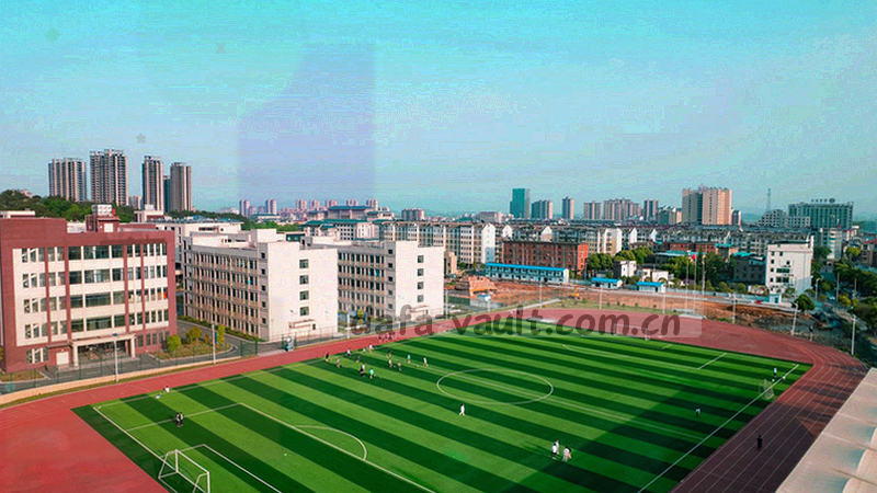 等距刻度与版本号占位符图形，线条几何化处理